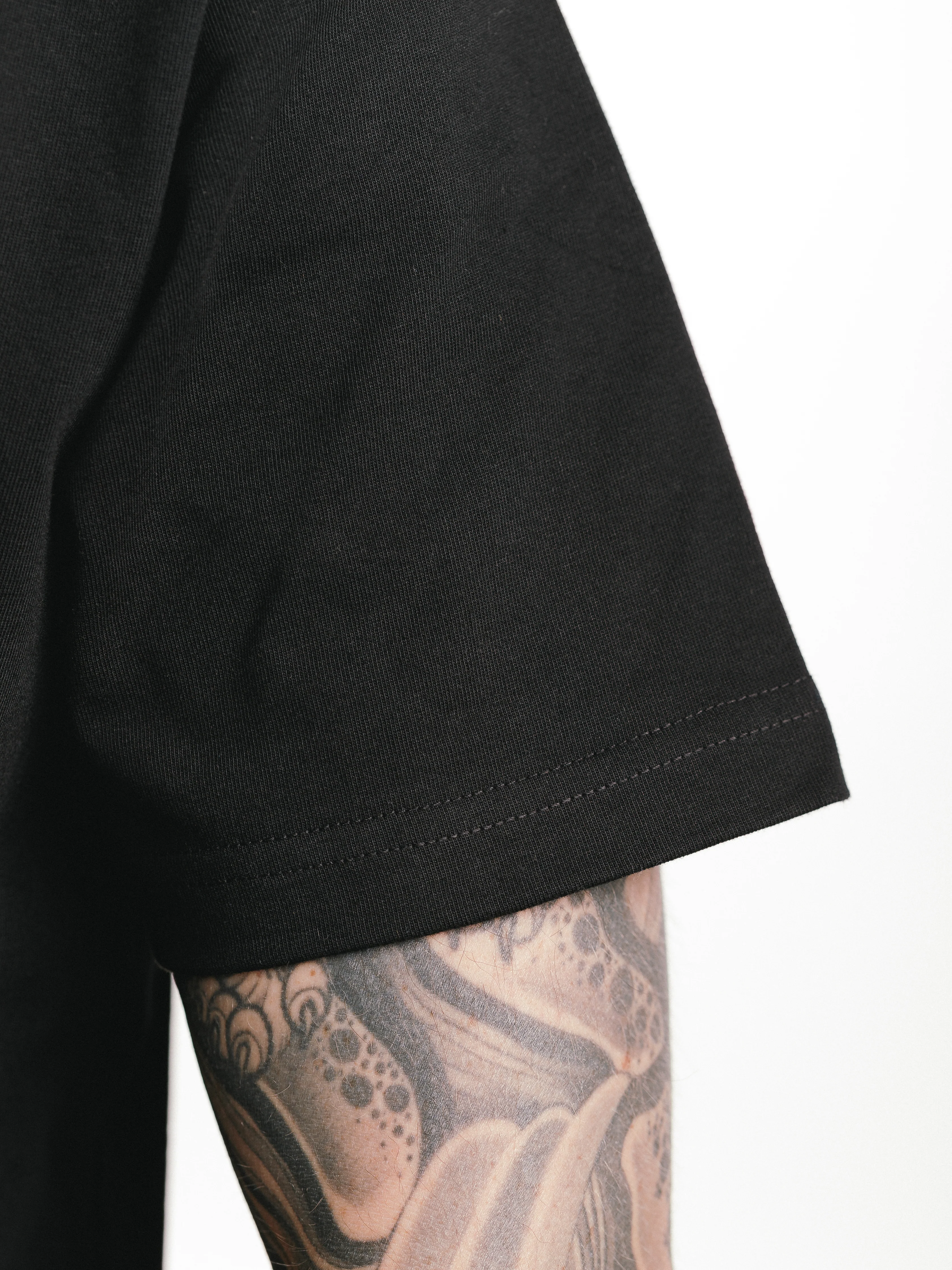 The Black Tee - Image 6